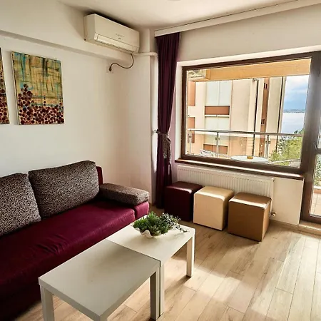 Miraj - Exclusive Mamaia